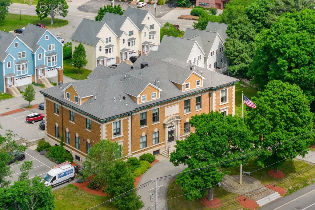 203 Middle St #5, Weymouth