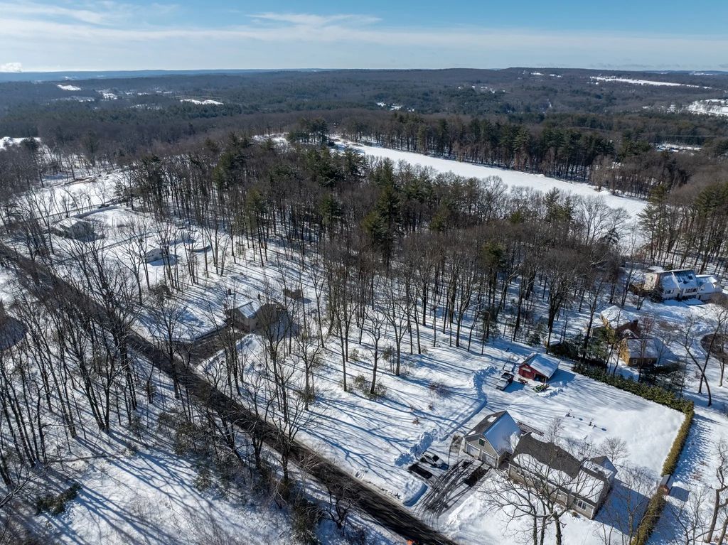 82 Dodge Hill Rd, Sutton