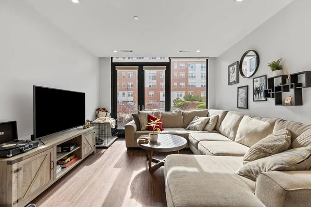 99 Sumner St #101, Boston