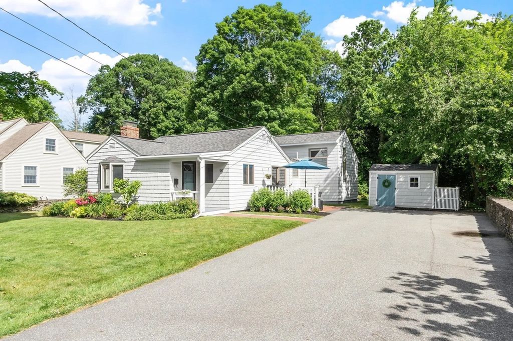 90 Summer St, Andover
