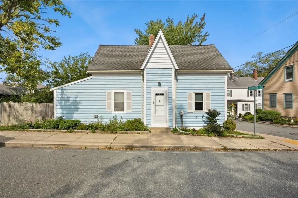 28 Mayflower St, Plymouth