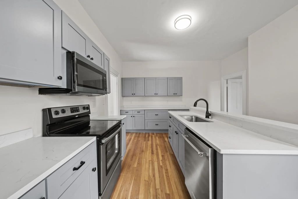 16 Lafayette Street #1, Wakefield