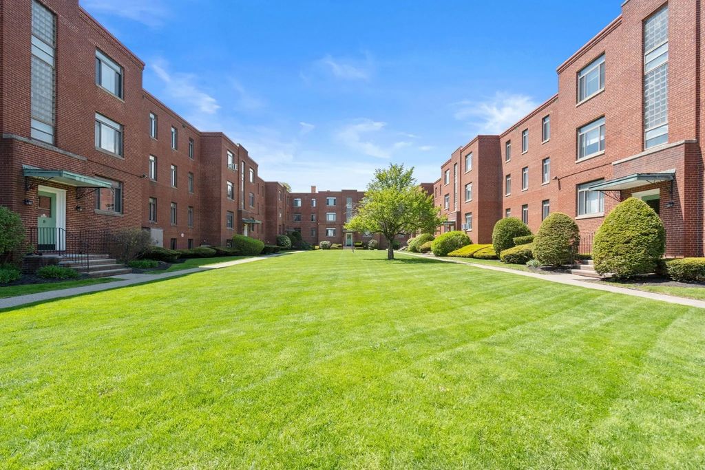 10 Ashland St #2l, Worcester
