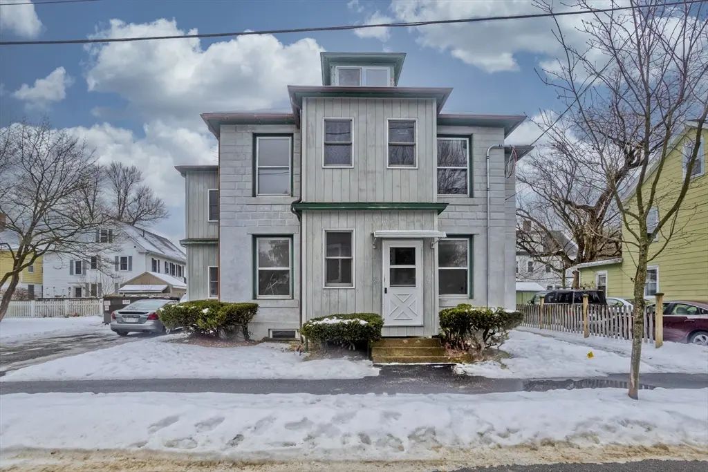 22-24 Woodbine Ave, Northampton