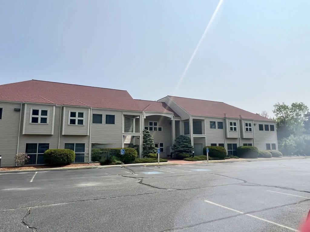 10 River Rd #102-e, Uxbridge