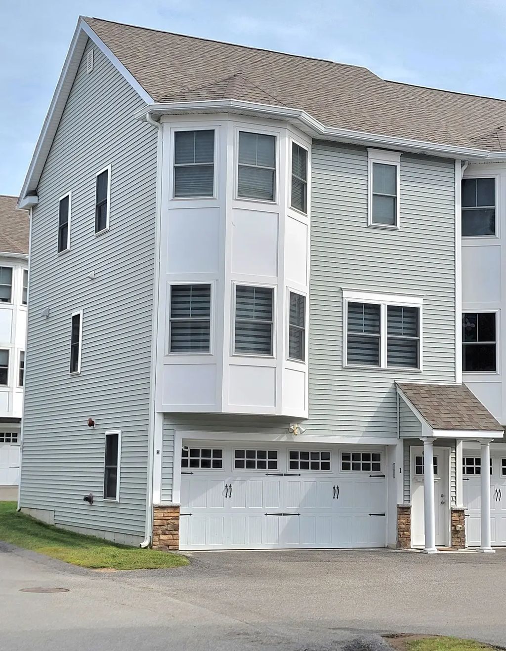 50 Desmoines Road #h1, Quincy