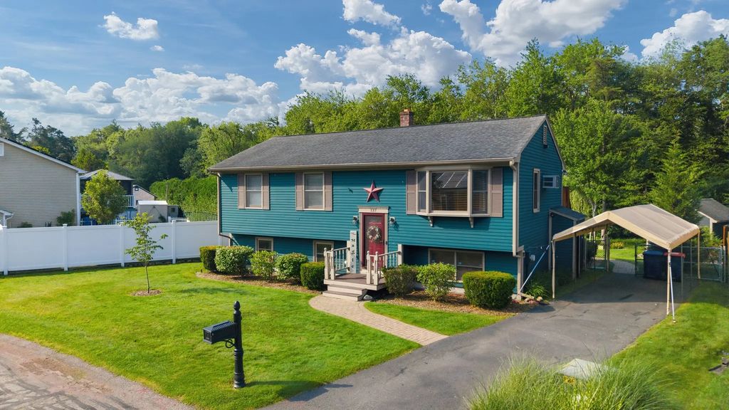 137 Doreen Street, New Bedford