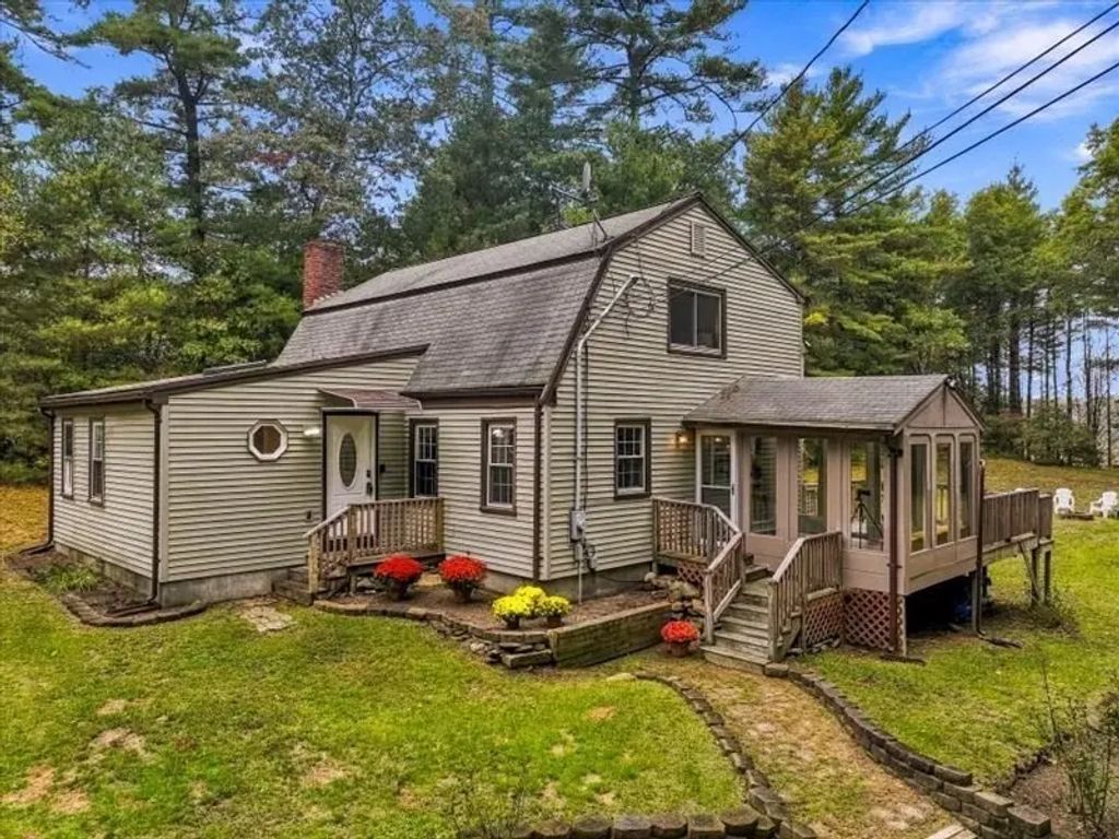 109 Pleasant St, Plympton