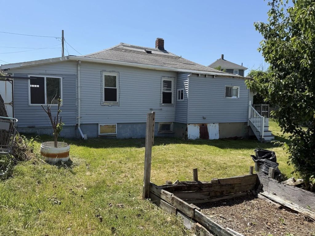576 Sea St, Quincy