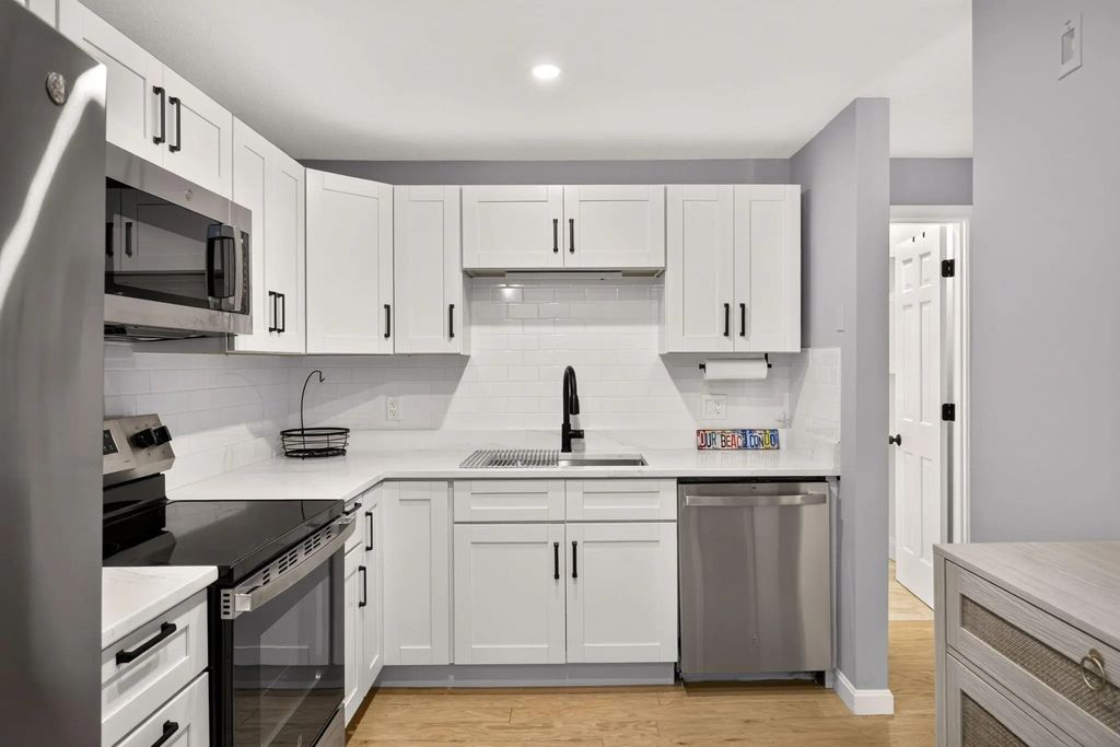 42 Old Colony Way #30, Orleans