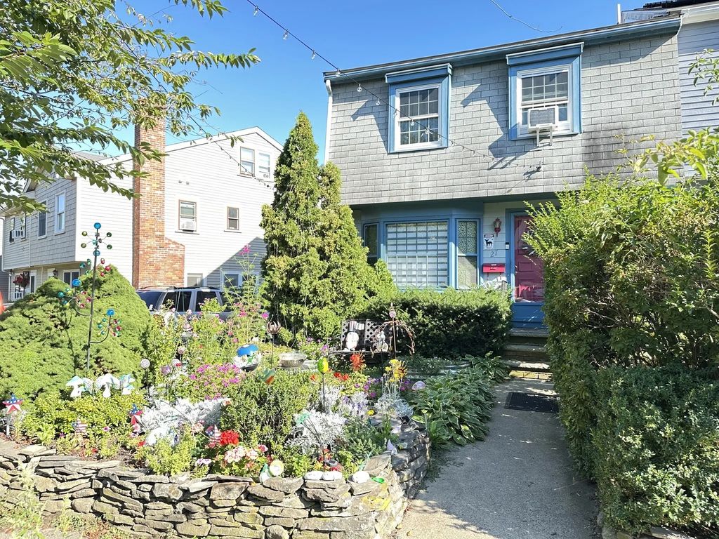 27 Heritage Way #27, Marblehead