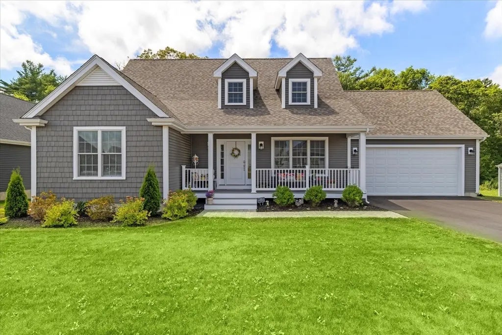 9 Titicut Ave, Bridgewater