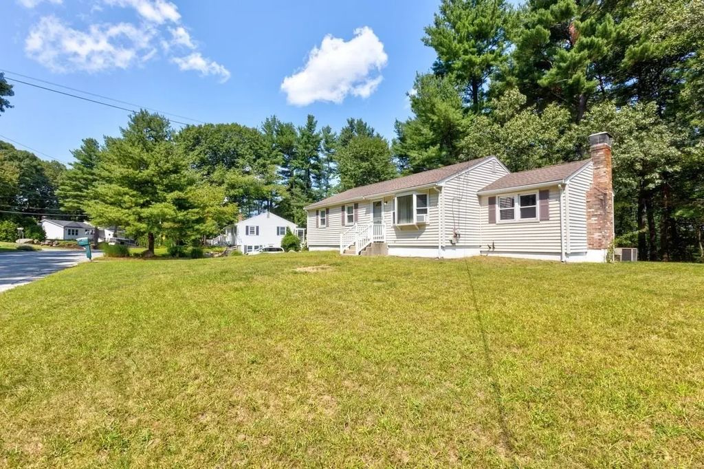 67 Ivy Ln, Northbridge