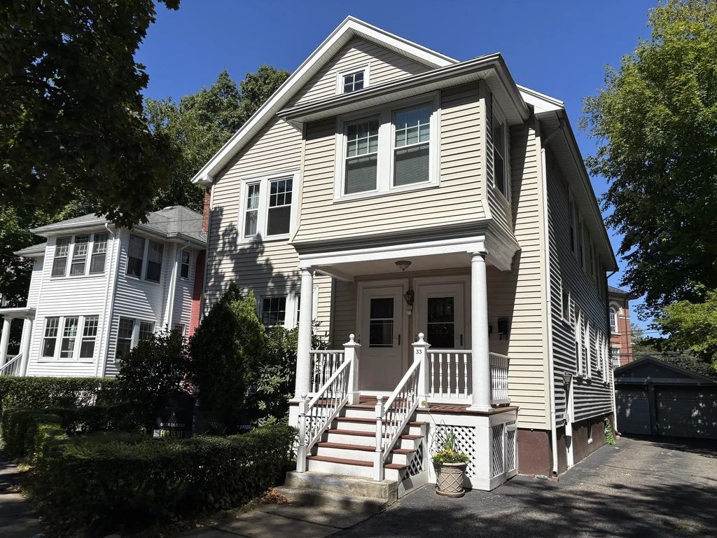 33 Brington Rd #1, Brookline