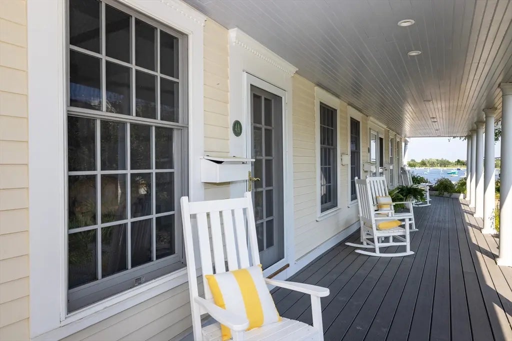 4 Margin St #a, Cohasset