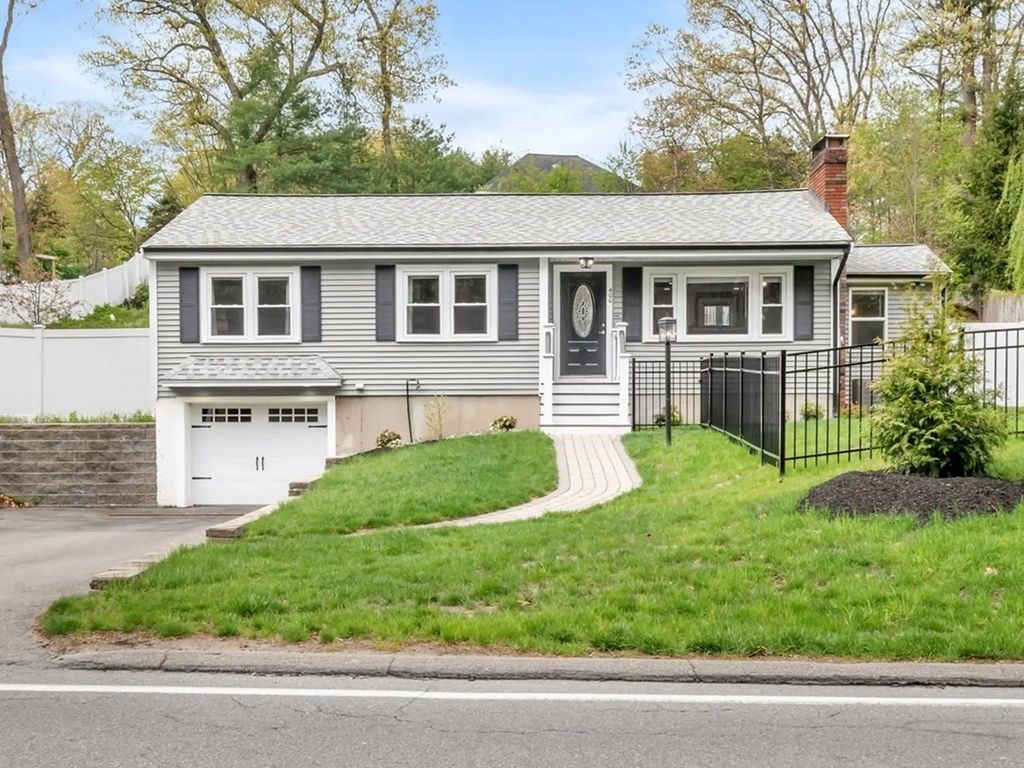 400 Andover St, Wilmington