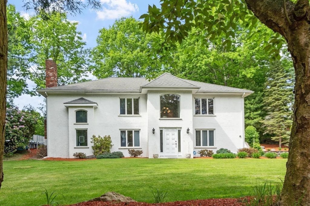 81 Goodale Street, Peabody