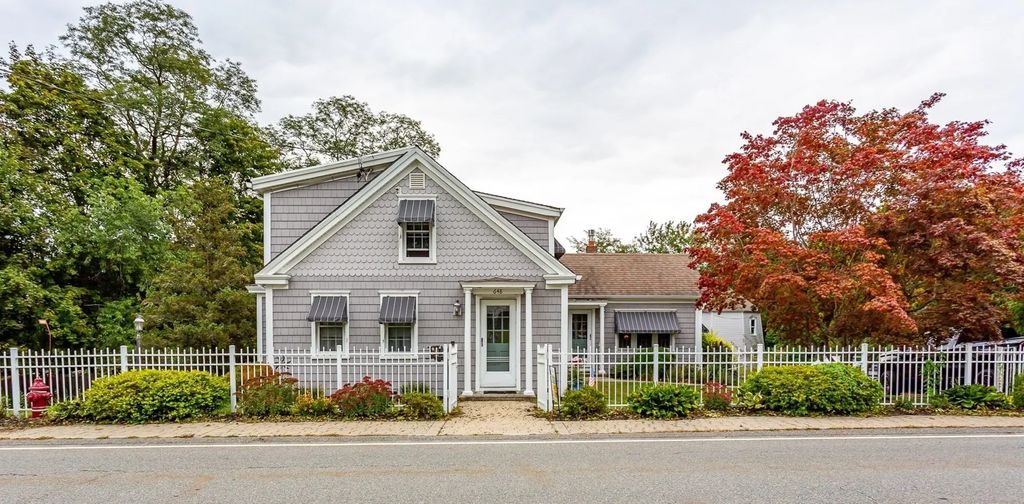 648 Pleasant St, Somerset