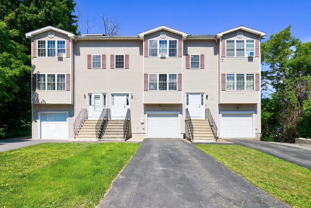 22-b Bancroft St, Worcester