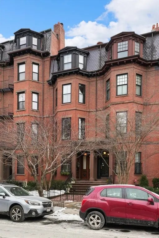 381 Beacon Street, Boston