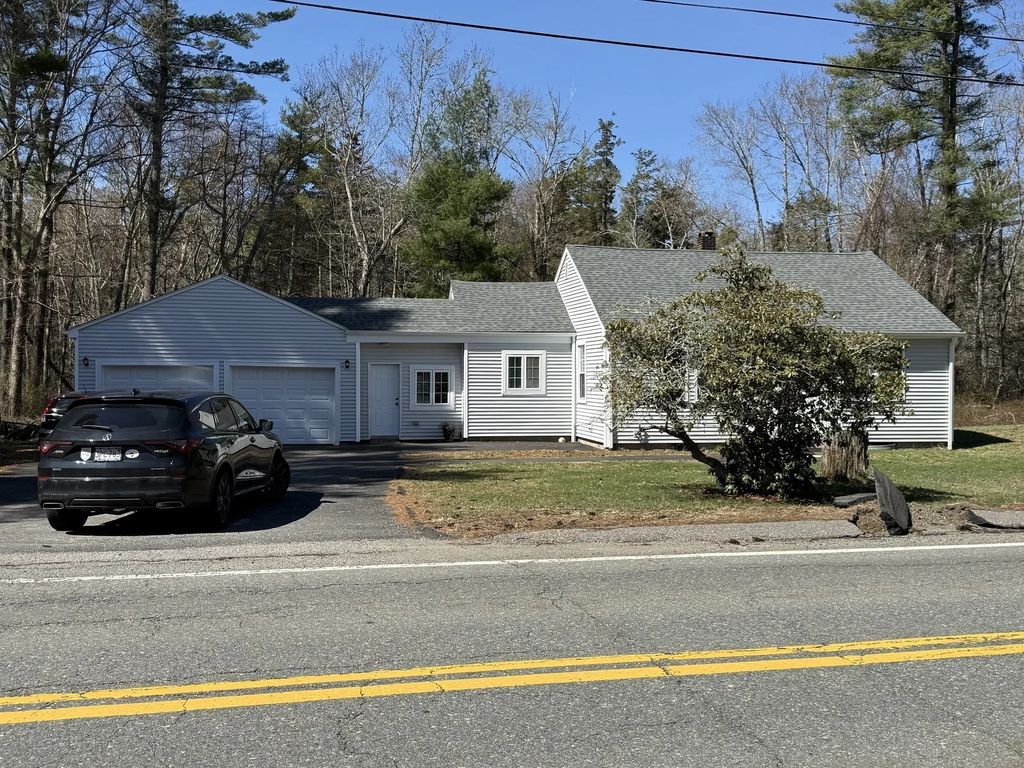 73 County Road, Freetown