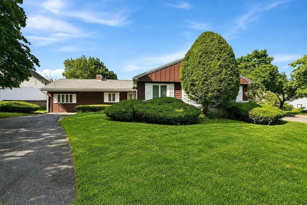 69 Maynard St, Newton