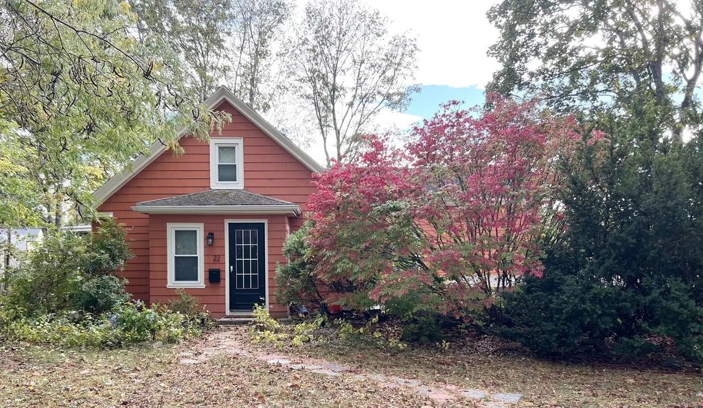 22 Ransom Road, Framingham