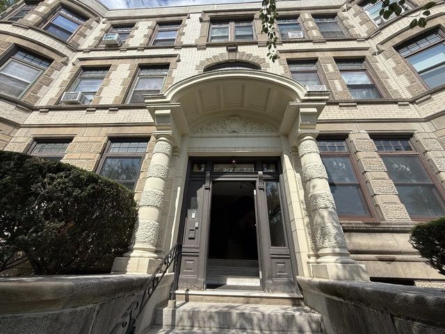 33 Westbourne Ter #3, Brookline