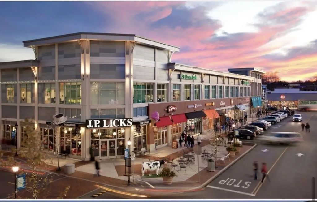 71 Legacy Blvd #210, Dedham