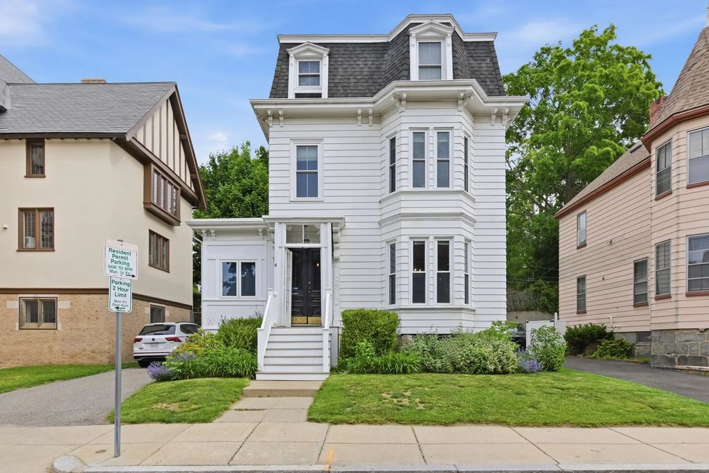 4 Lombard St #2, Boston