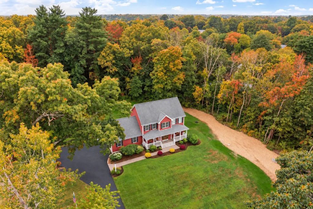 107 Summit Dr, East Bridgewater