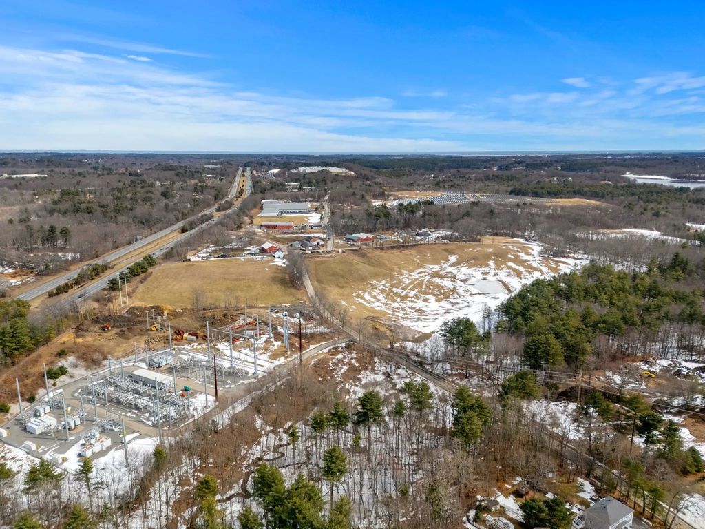 160 Haverhill Rd, Amesbury