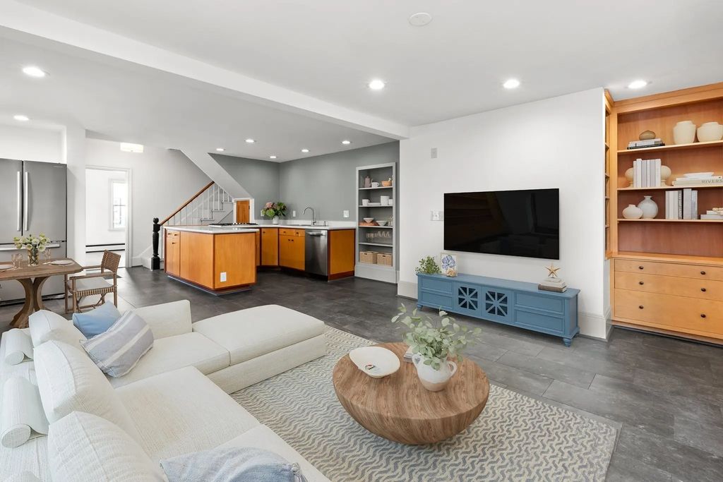20 Chestnut Street #2, Newburyport