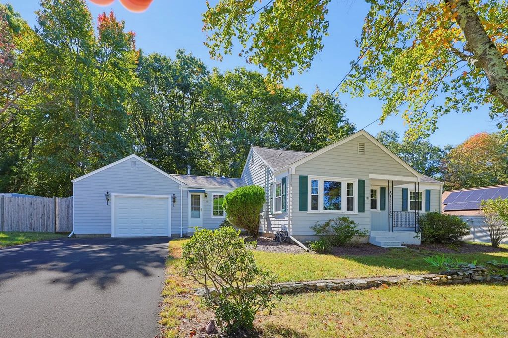 121 Park Circle, Attleboro