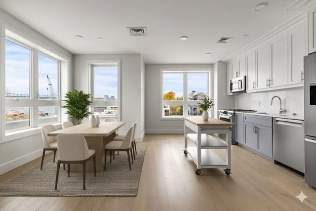 301 Border Street #513, Boston