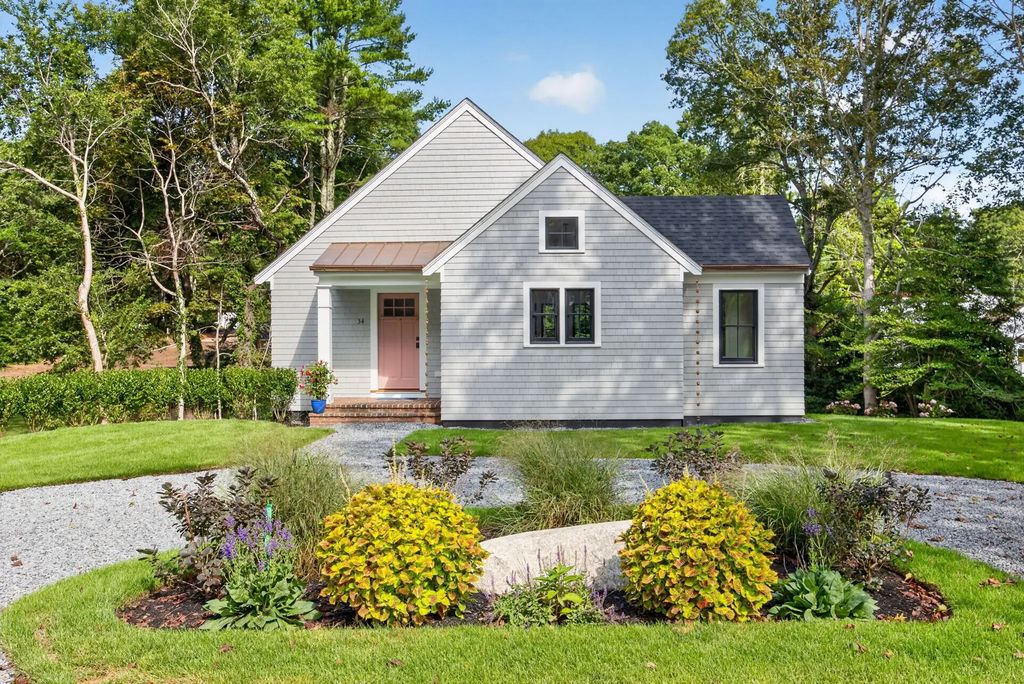 34 Lake St, Barnstable