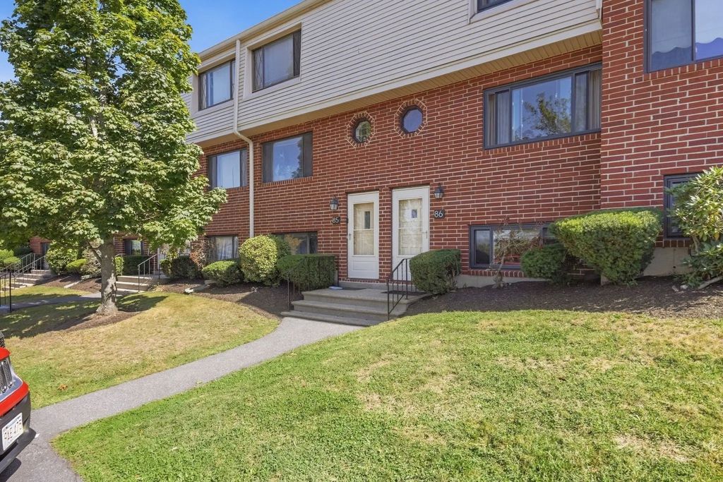 86 Sterling Ln #86, Haverhill