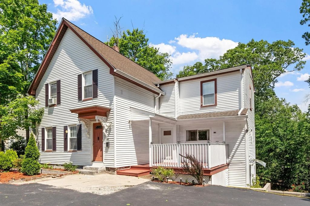 55 Cottage Street, Fitchburg