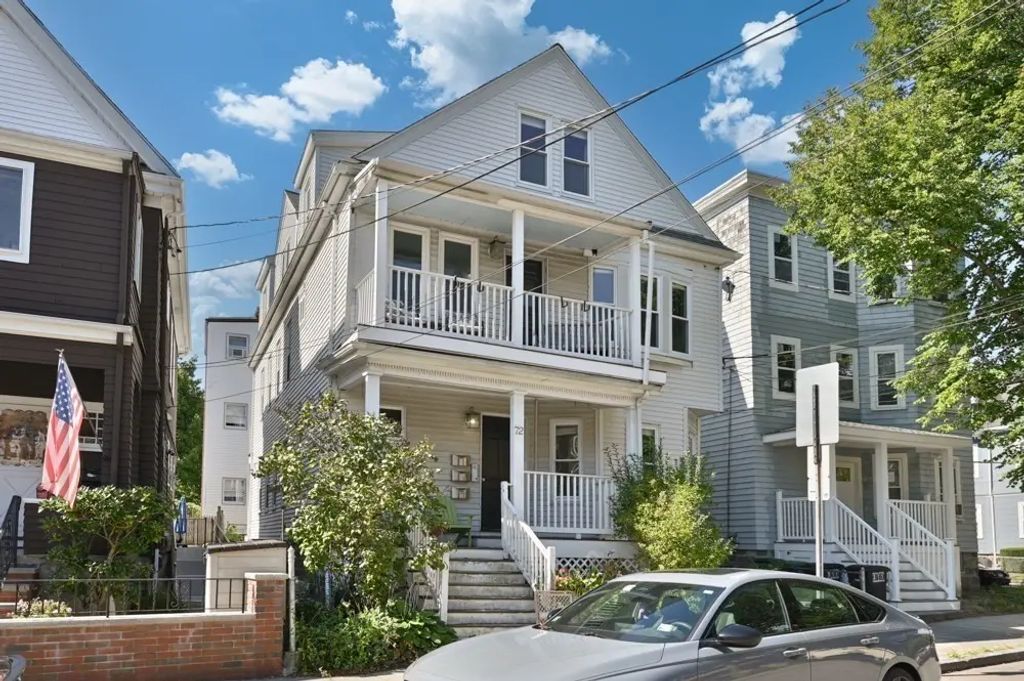 72 Lexington Ave #3, Somerville