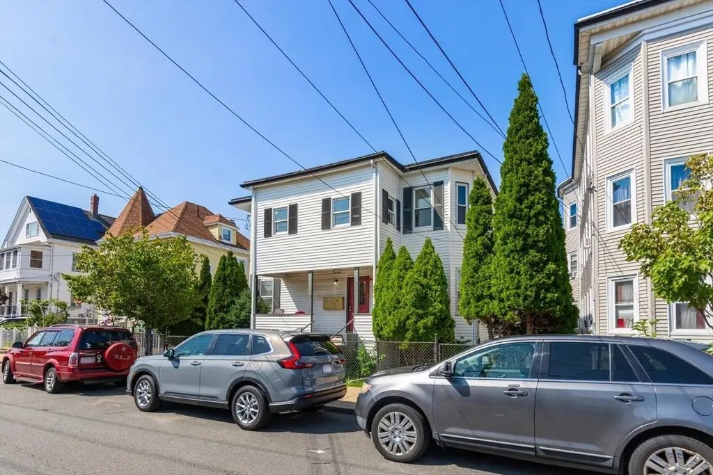 19 Fernwood Ave, Revere
