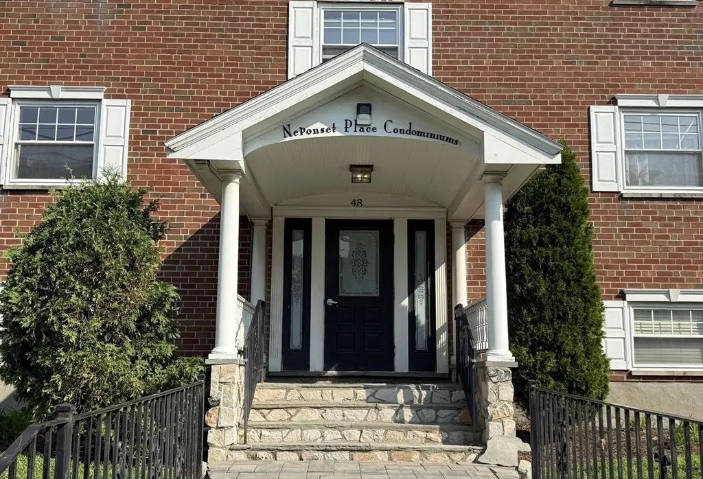 48 Coffey #9 D, Boston