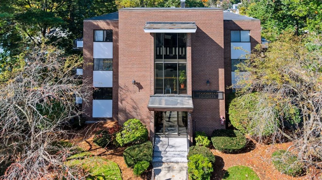 974-976 Main St #24, Melrose