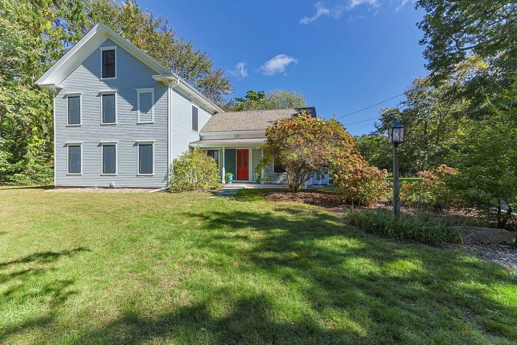 110 Quanset Rd, Orleans