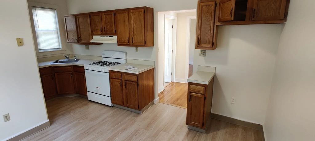 41 Hiawatha Rd #2r, Mattapoisett