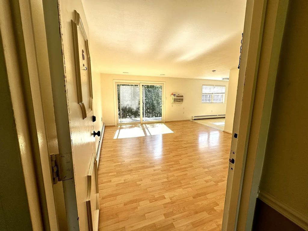 45 Edgelawn Avenue #6, North Andover