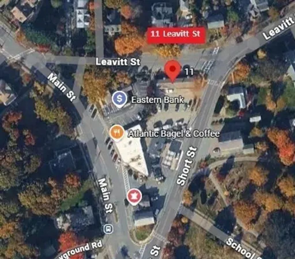 13 Leavitt Street, Hingham