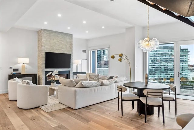 300 Pier 4 Blvd #phr, Boston