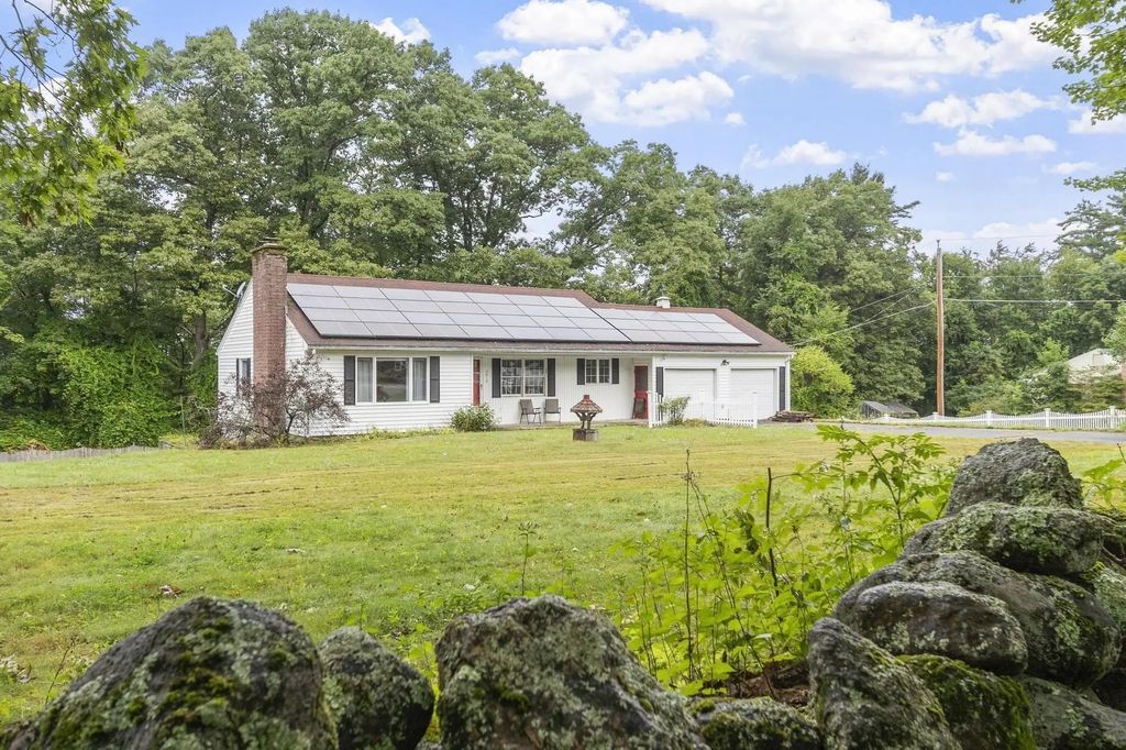 3816 Chestnut Hill Ave, Athol