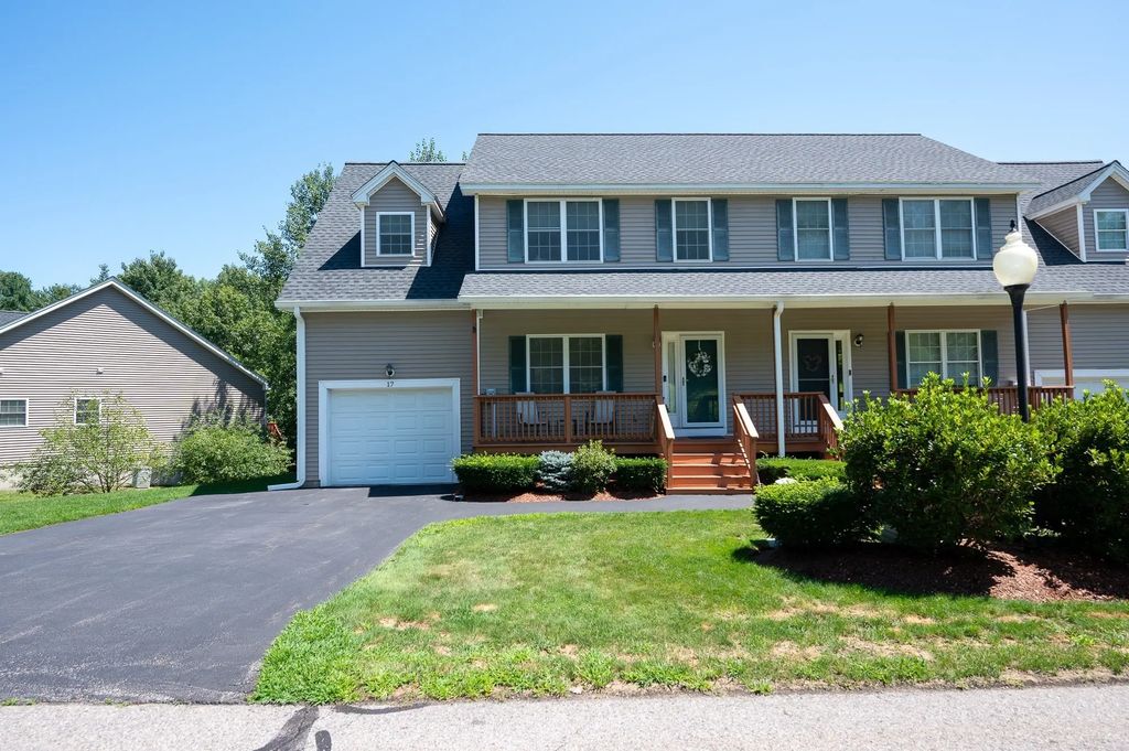 17 Oakes Cir #17, Millbury