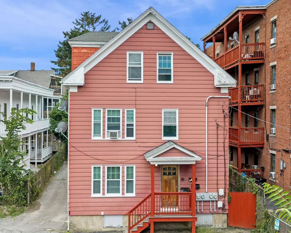 15 1/2 Palmer, Salem
